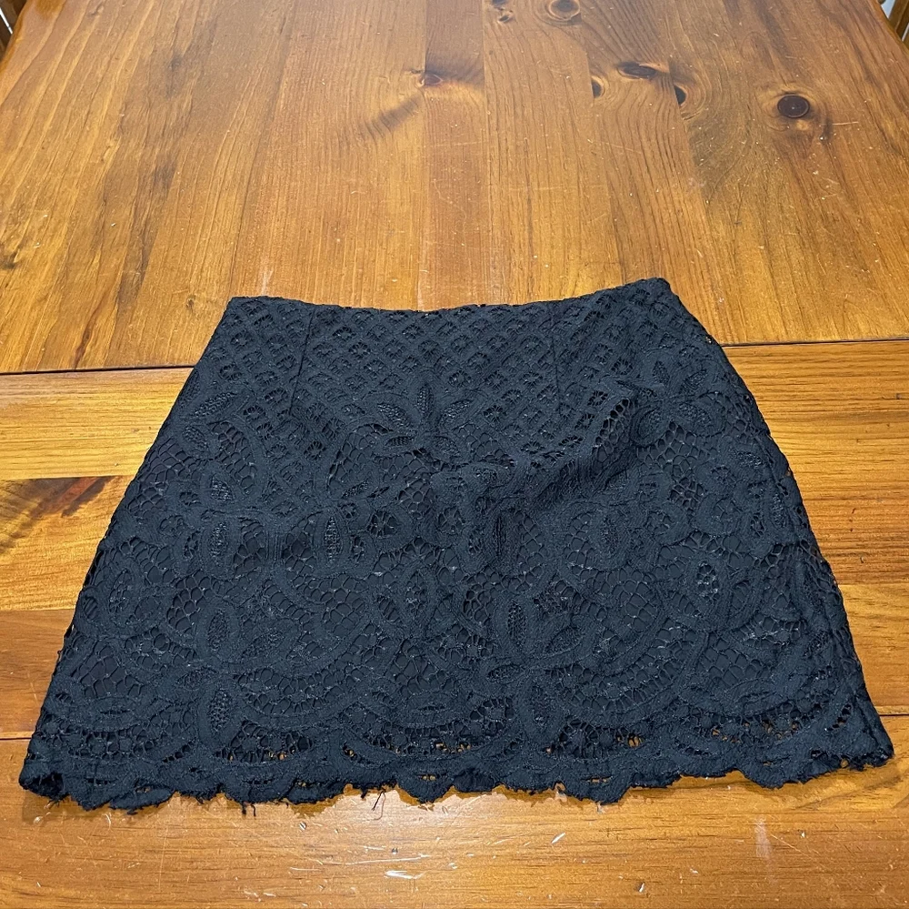Free People Women's Sexy Date Dreamy Days Floral Black Lace Mini‎ Skirt Size 2